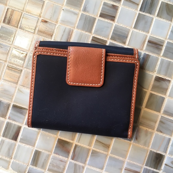 Kate Spade Navy Wallet - Picture 2 of 5